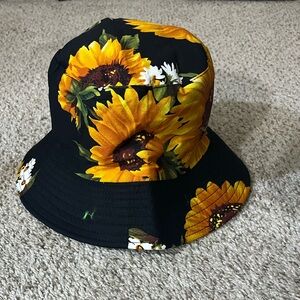 Sunflower Print Women's Bucket Hat